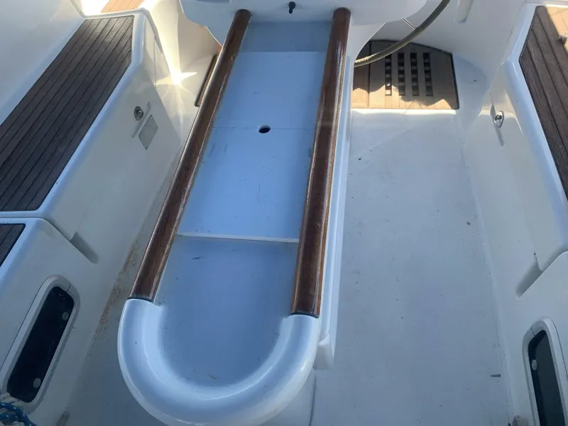 Slide: The Image of Beneteau 463 1998 - 12