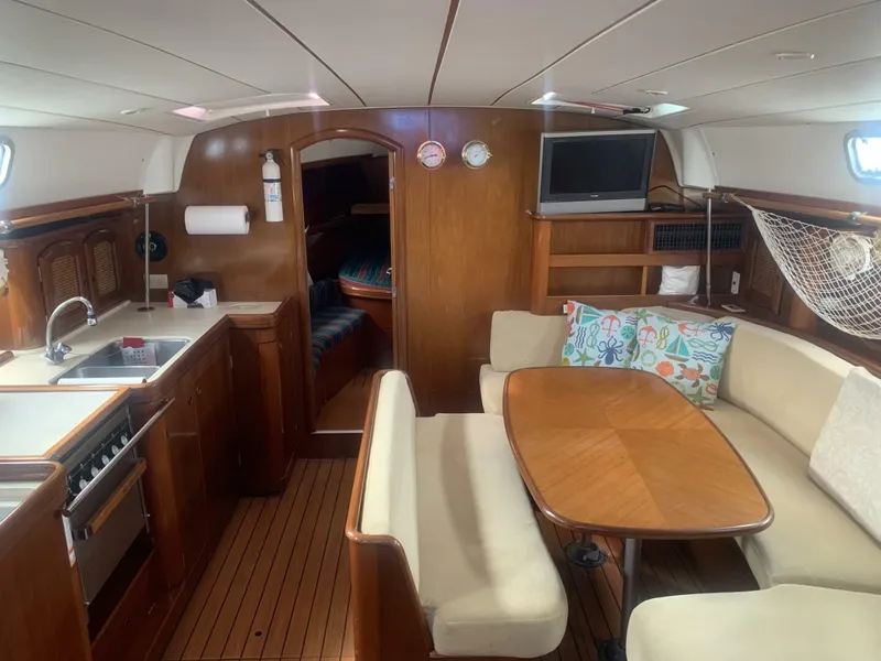 Slide: The Image of Beneteau 463 1998 - 19