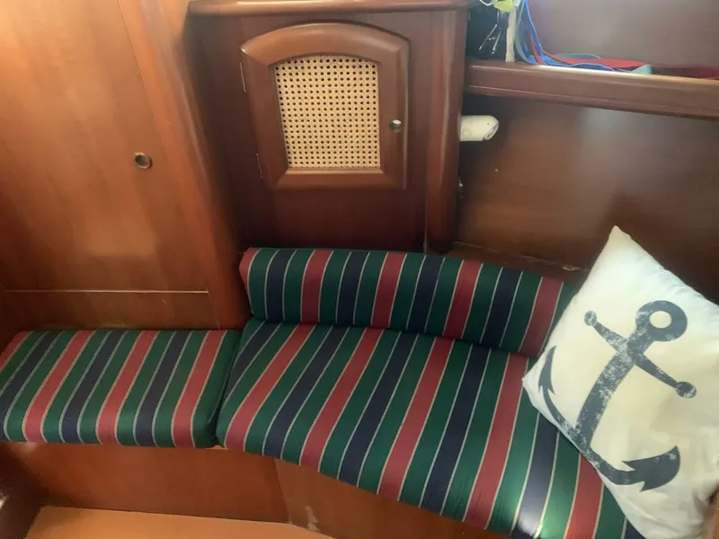 Slide: The Image of Beneteau 463 1998 - 33