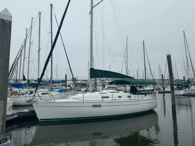 Slide: The Image of Beneteau Oceanis 321 1999 - 3