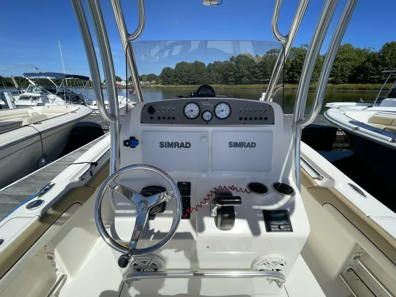 Slide: The Image of Pioneer 222 Islander 2017 - 8