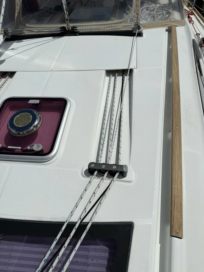 Slide: The Image of Beneteau 43 2012 - 17