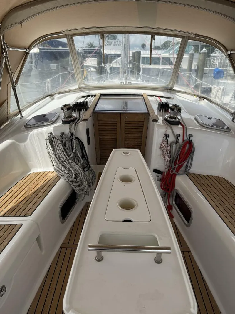 Slide: The Image of Beneteau 43 2012 - 35