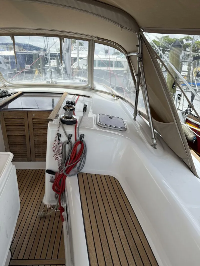 Slide: The Image of Beneteau 43 2012 - 36