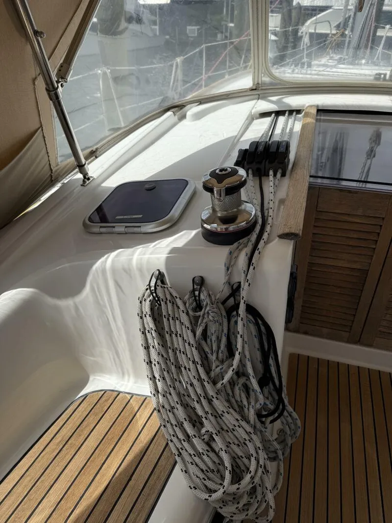 Slide: The Image of Beneteau 43 2012 - 37
