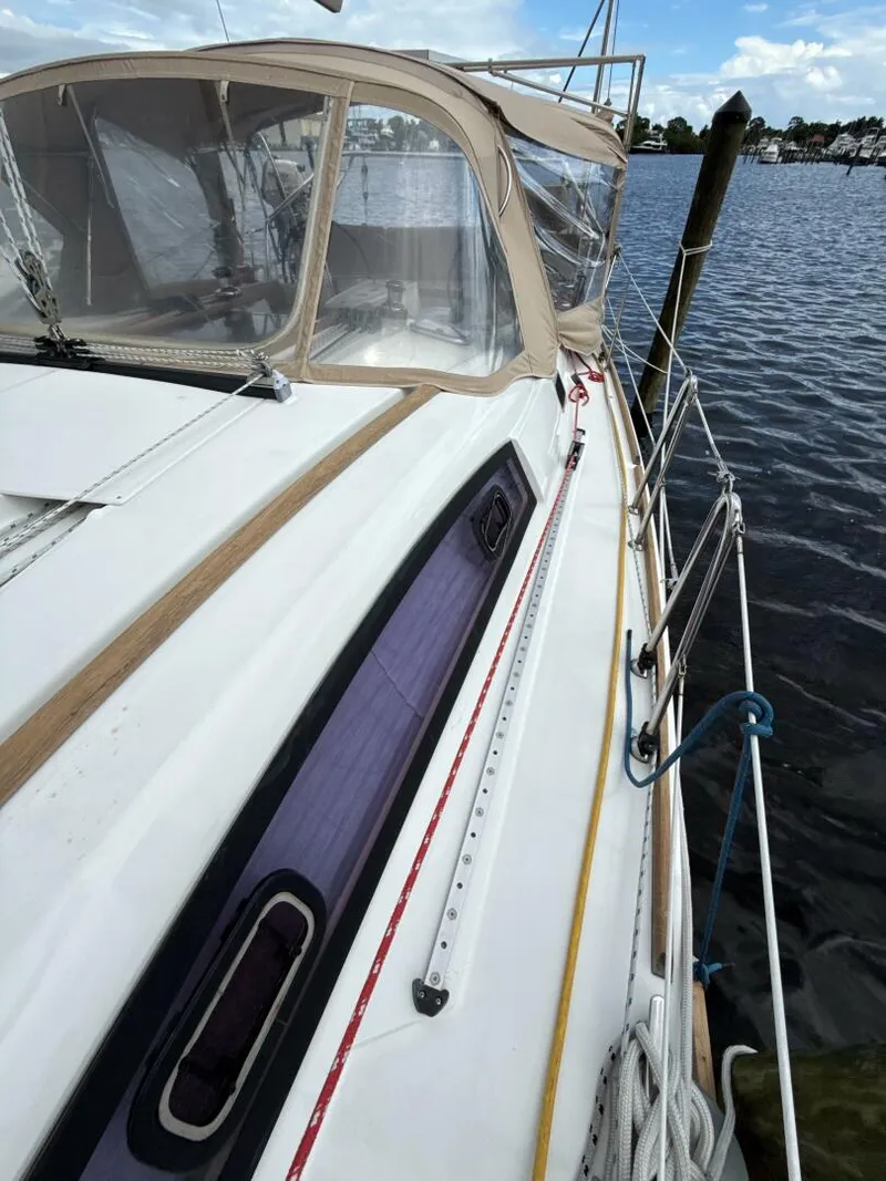 Slide: The Image of Beneteau 43 2012 - 6