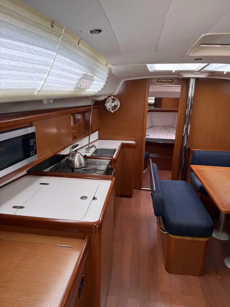 Slide: The Image of Beneteau 43 2012 - 72