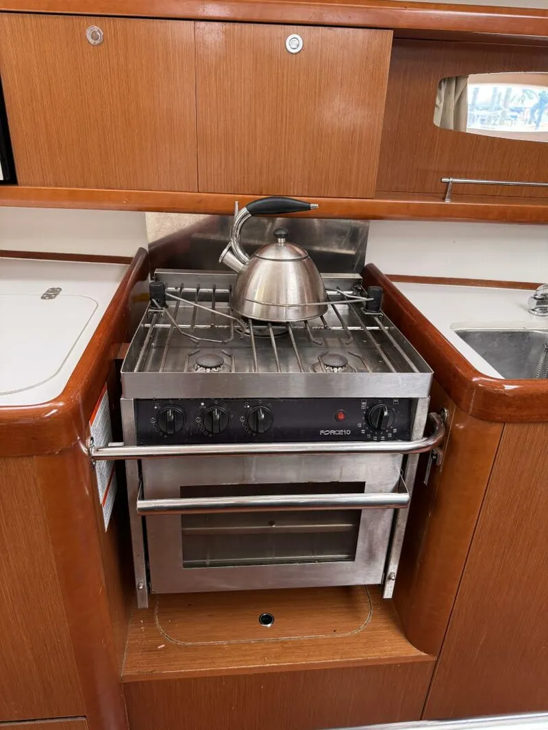 Slide: The Image of Beneteau 43 2012 - 77