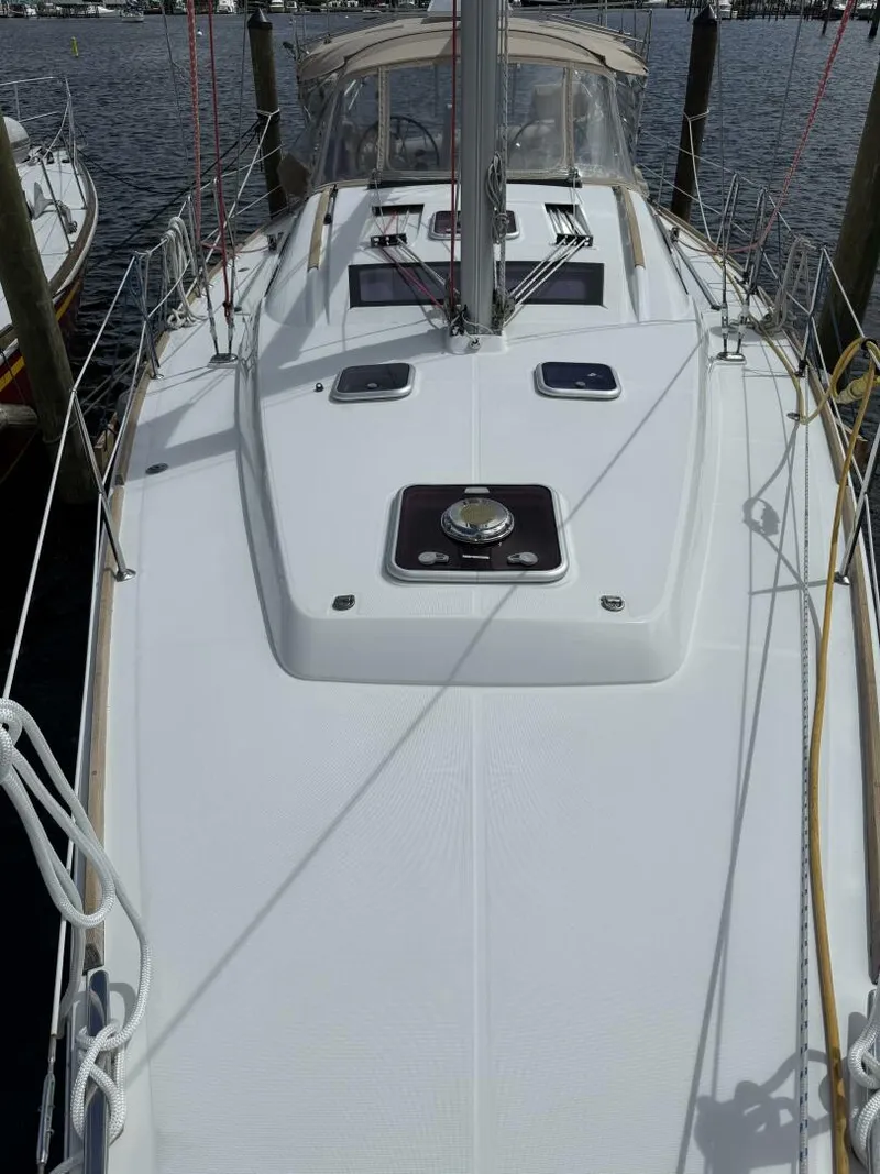 Slide: The Image of Beneteau 43 2012 - 8