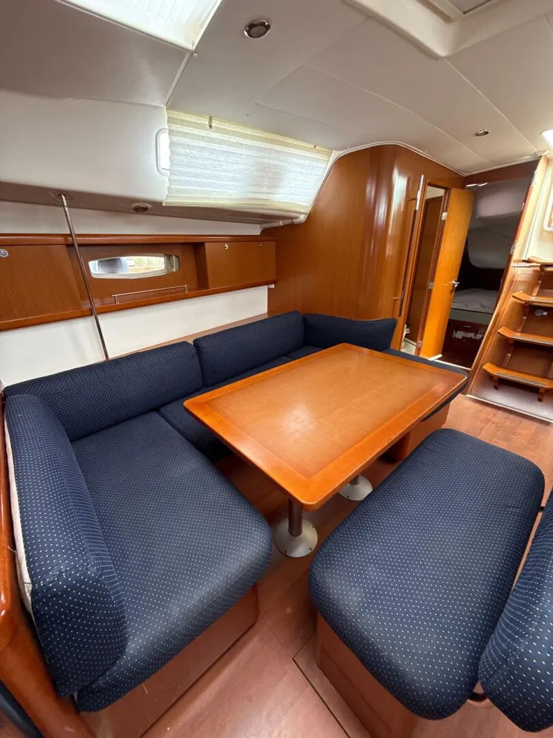 Slide: The Image of Beneteau 43 2012 - 91