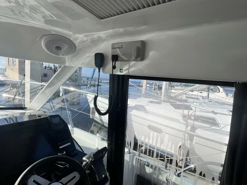 Slide: The Image of Beneteau Antares 11 2024 - 20