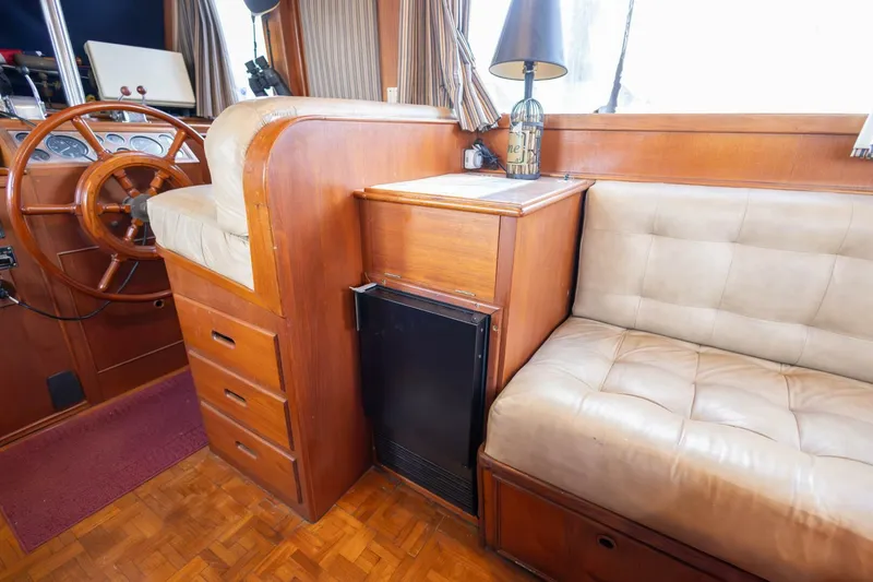 Slide: The Image of Grand Banks Classic 1985 - 9