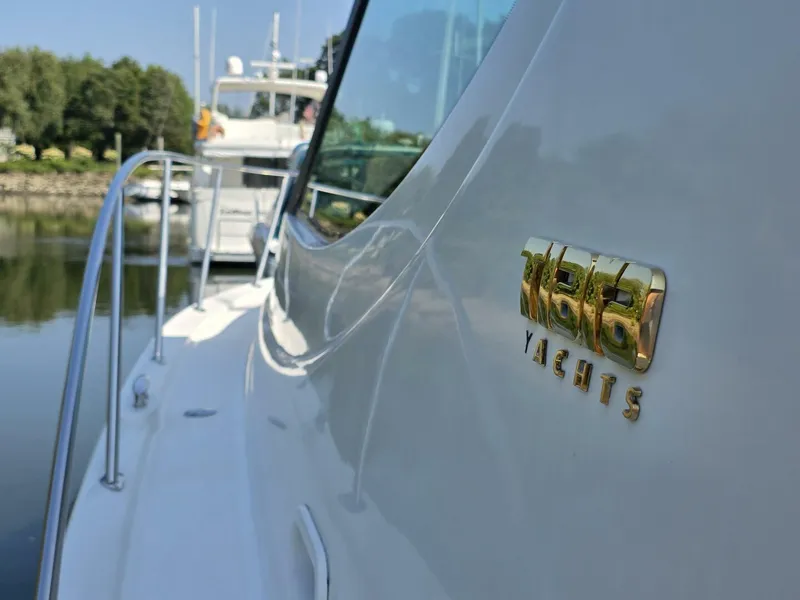 Slide: The Image of Tiara 3900 Sovran 2007 - 14