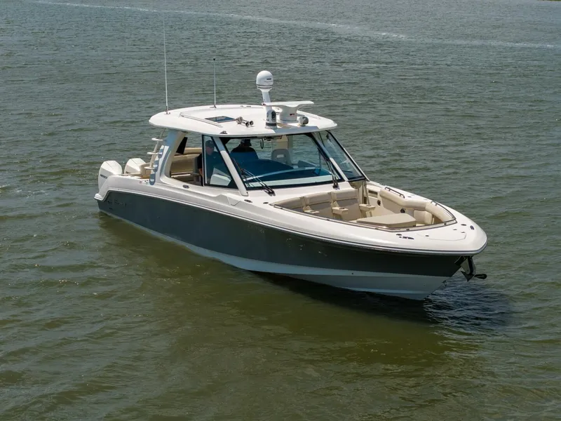 Slide: The Image of Boston Whaler 380 Realm 2022 - 3