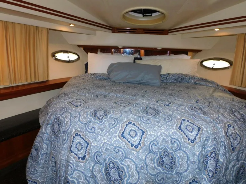 Slide: The Image of Carver Yachts 570 Voyager Pilothouse 2002 - 21