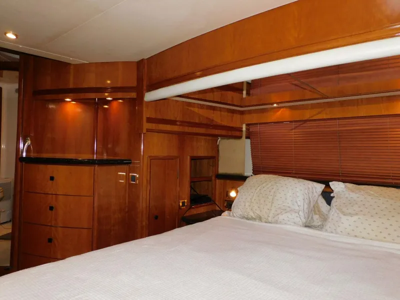 Slide: The Image of Carver Yachts 570 Voyager Pilothouse 2002 - 25