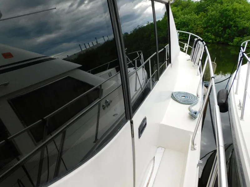 Slide: The Image of Carver Yachts 570 Voyager Pilothouse 2002 - 40