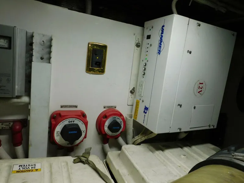 Slide: The Image of Carver Yachts 570 Voyager Pilothouse 2002 - 61