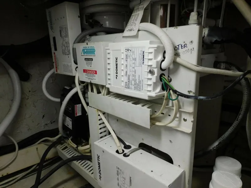 Slide: The Image of Carver Yachts 570 Voyager Pilothouse 2002 - 63