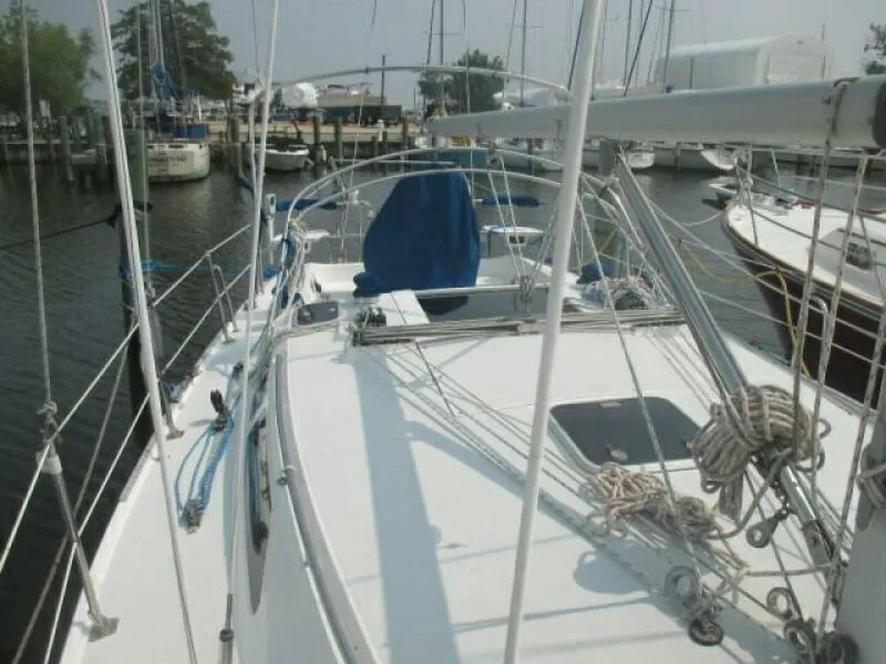 Slide: The Image of Catalina 36 MKII 1999 - 4