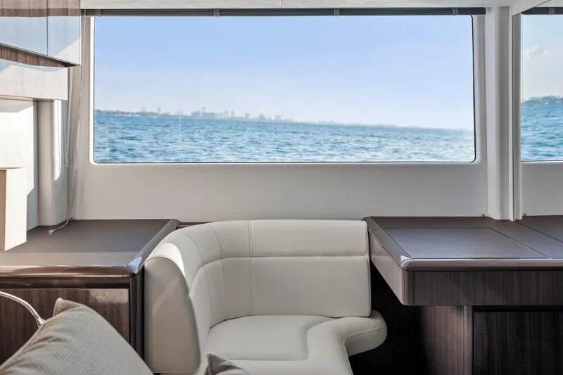 Slide: The Image of Galeon 50 FLY 2025 - 36