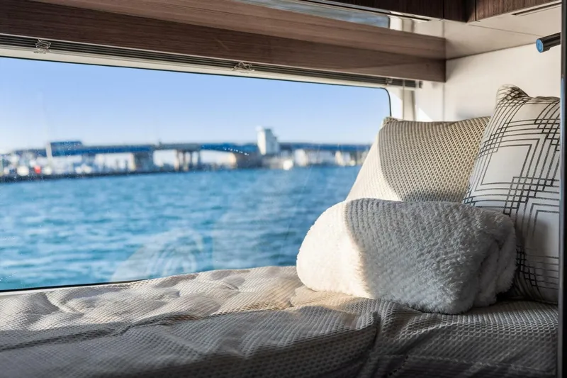 Slide: The Image of Galeon 50 FLY 2025 - 46