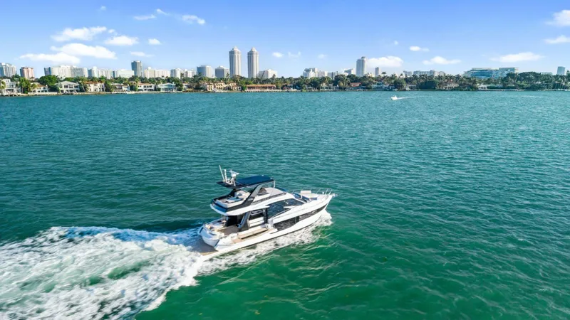 Slide: The Image of Galeon 50 FLY 2025 - 86