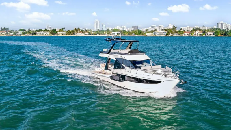Slide: The Image of Galeon 50 FLY 2025 - 89
