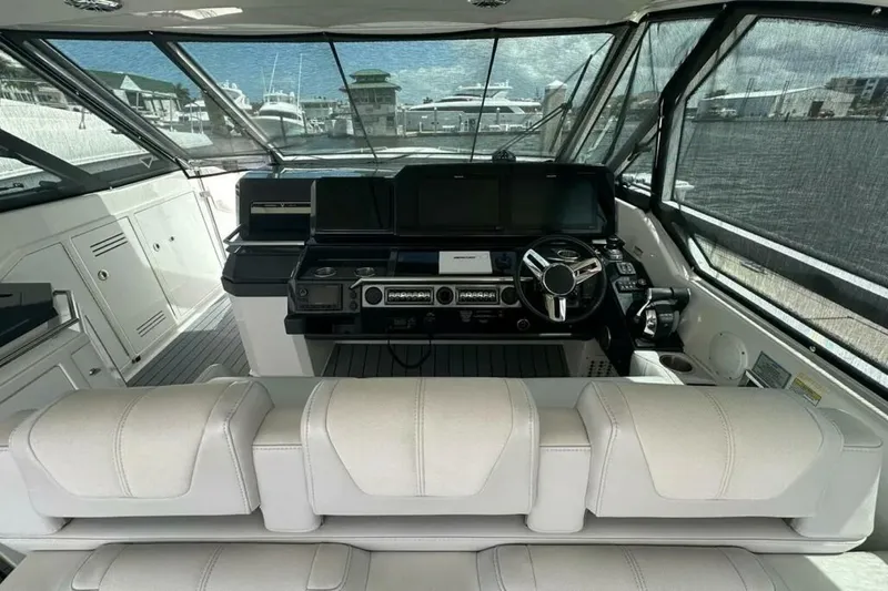 Slide: The Image of Formula 400 SSC 2021 - 13