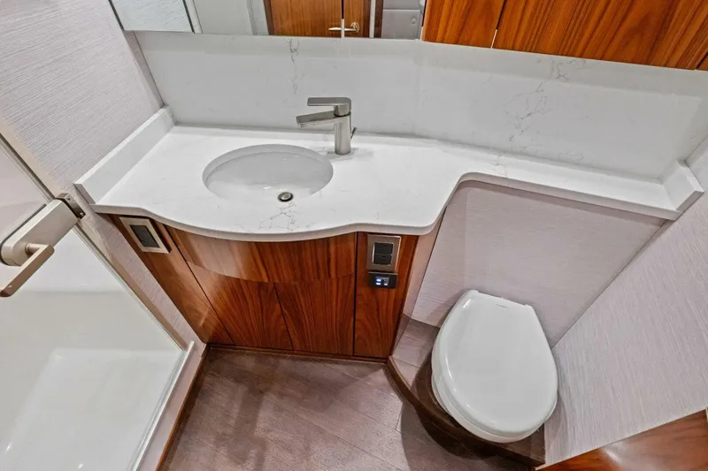 Slide: The Image of Viking 58 Convertible 2025 - 25