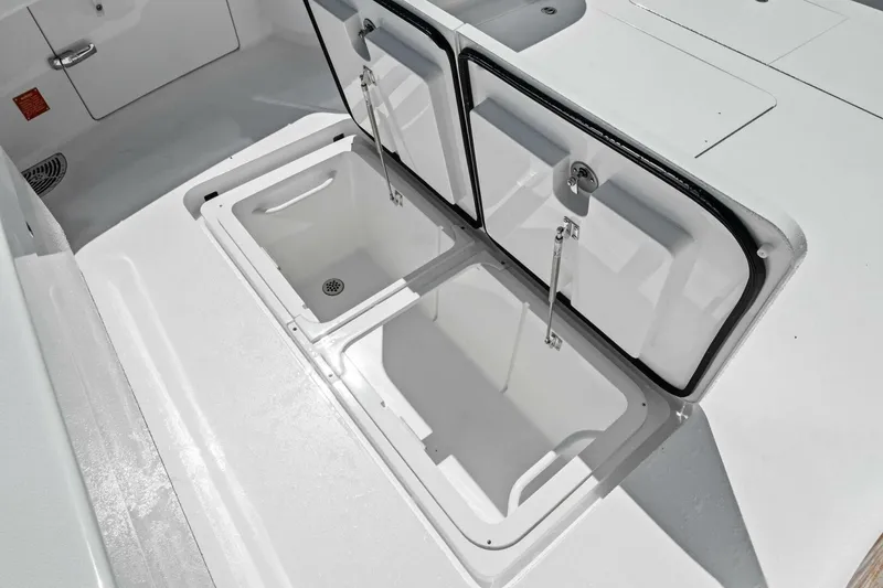 Slide: The Image of Viking 58 Convertible 2025 - 45