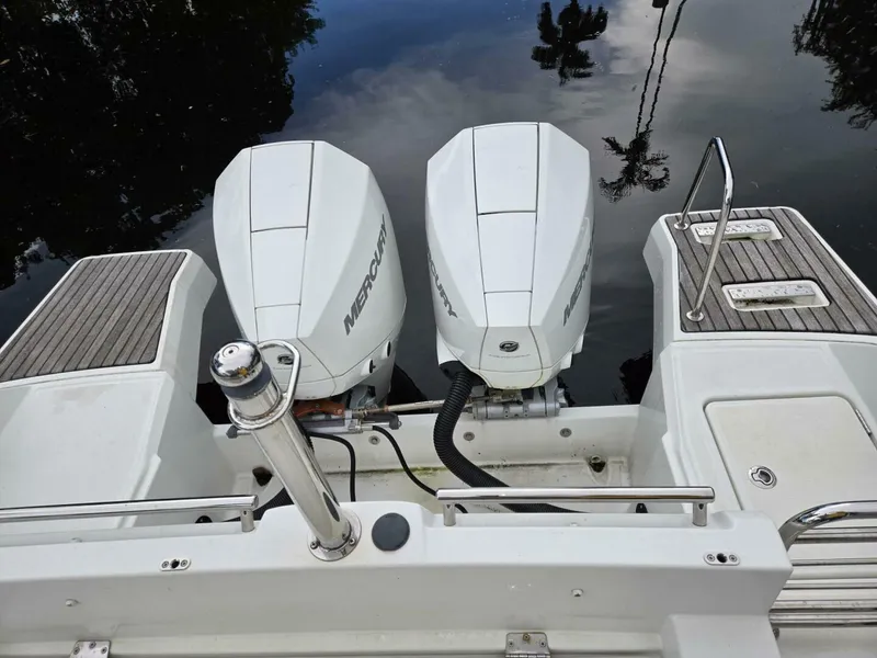 Slide: The Image of Jeanneau Leader 9.0 WA 2020 - 9