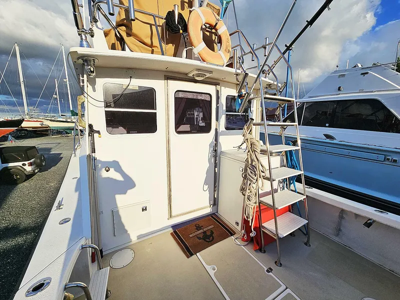 Slide: The Image of Eastern Casco Bay 35 Flybridge 2010 - 14