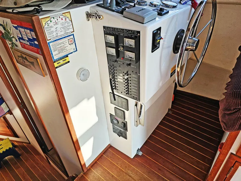 Slide: The Image of Eastern Casco Bay 35 Flybridge 2010 - 9