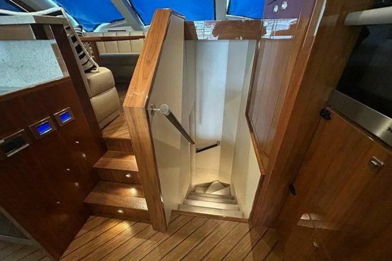 Slide: The Image of Viking Motor Yacht 2019 - 18
