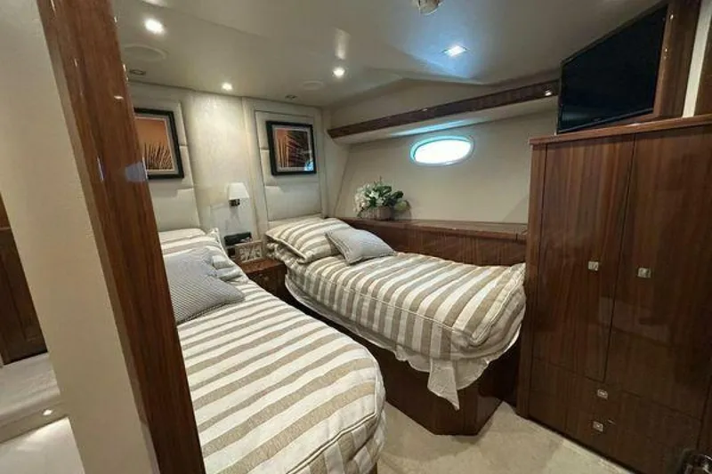 Slide: The Image of Viking Motor Yacht 2019 - 37