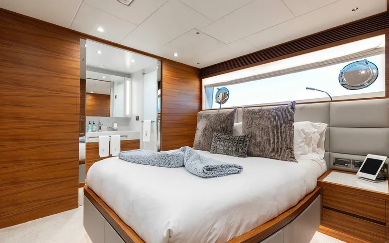 Slide: The Image of Horizon FD92 Tri-Deck 2022 - 16