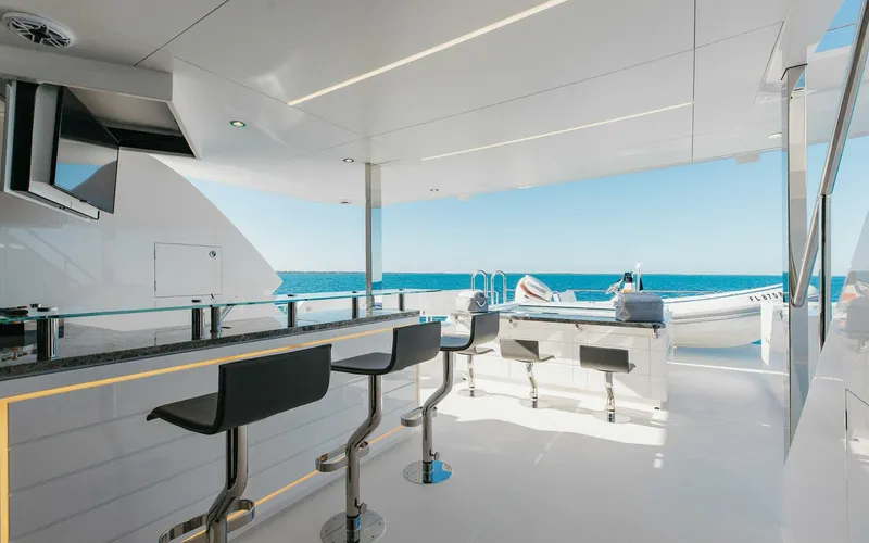 Slide: The Image of Horizon FD92 Tri-Deck 2022 - 20
