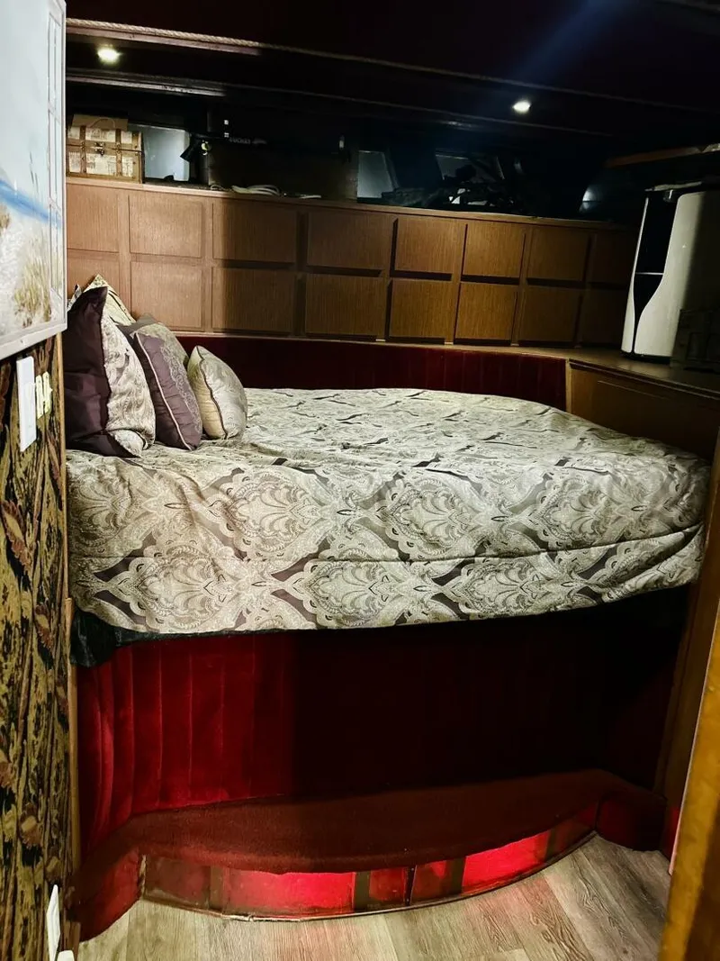 Slide: The Image of Custom 80 Brigantine 1977 - 35