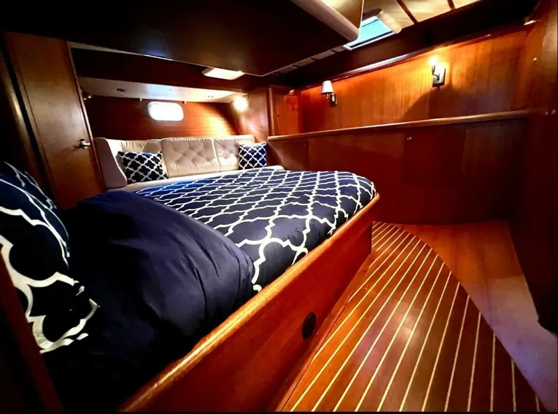 Slide: The Image of Farr Pilothouse 2000 - 15