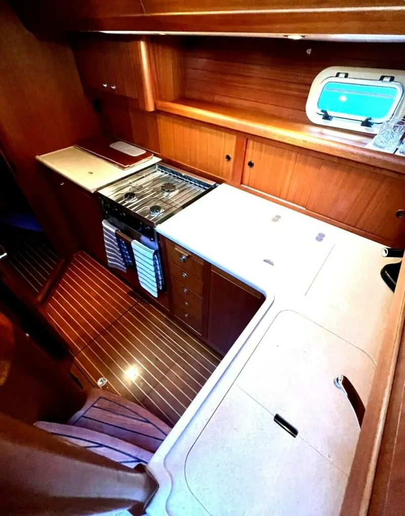 Slide: The Image of Farr Pilothouse 2000 - 18