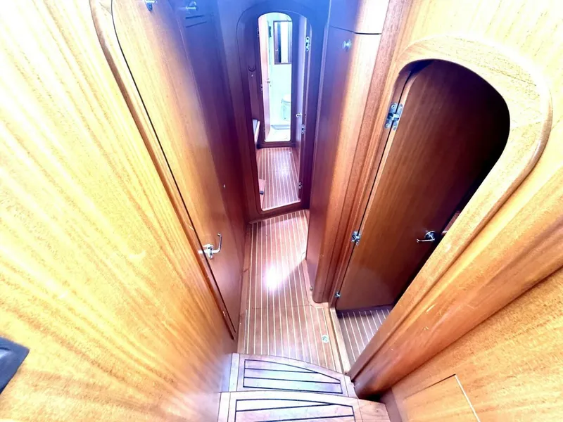 Slide: The Image of Farr Pilothouse 2000 - 20