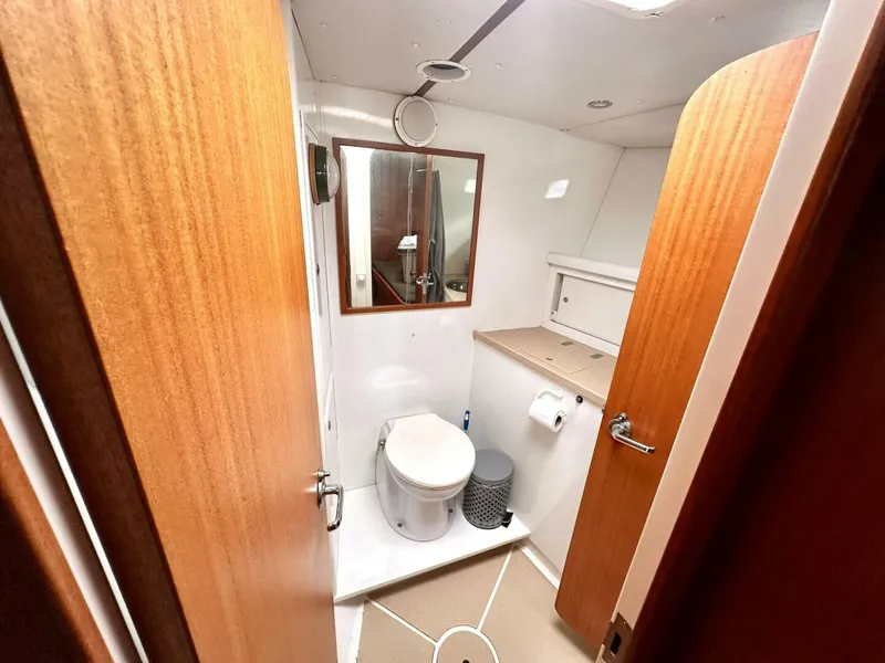 Slide: The Image of Farr Pilothouse 2000 - 23