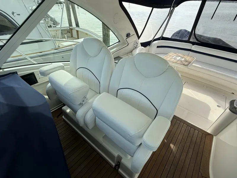 Slide: The Image of Sea Ray 48 Sundancer 2006 - 21