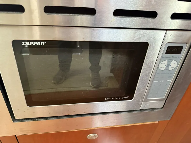 Slide: The Image of Sea Ray 48 Sundancer 2006 - 60