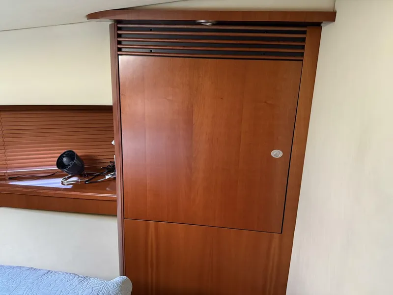 Slide: The Image of Sea Ray 48 Sundancer 2006 - 65