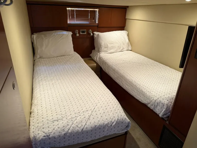 Slide: The Image of Sea Ray 48 Sundancer 2006 - 79