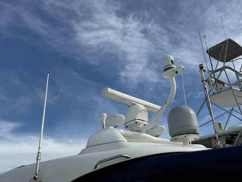 Slide: The Image of Sea Ray 48 Sundancer 2006 - 9