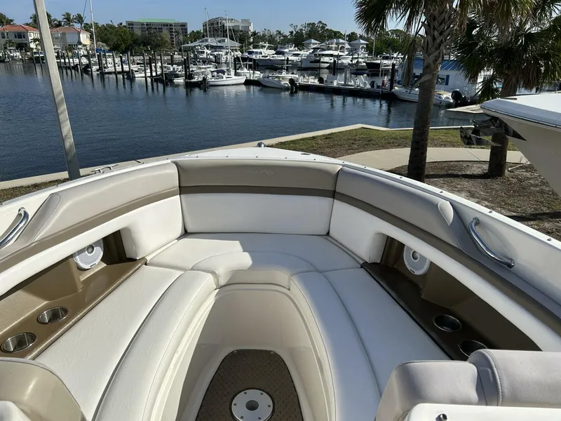 Slide: The Image of Sea Ray 270 SLX 2013 - 22