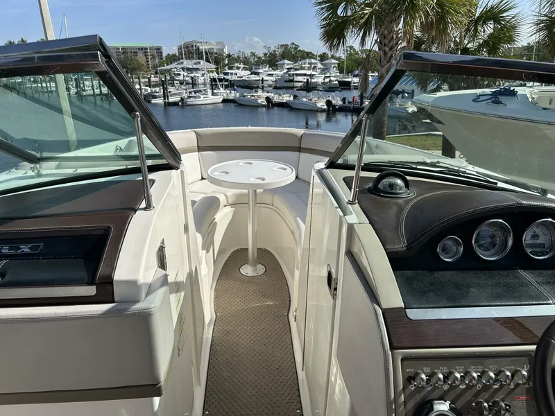 Slide: The Image of Sea Ray 270 SLX 2013 - 6